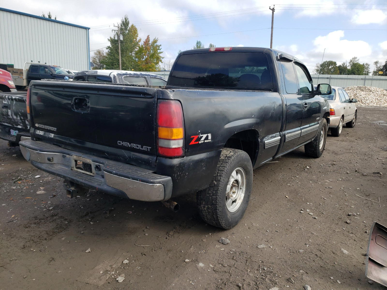 Photo 4 from auction – 2002 CHEVROLET SILVERADO with VIN 2GCEK19V121267921