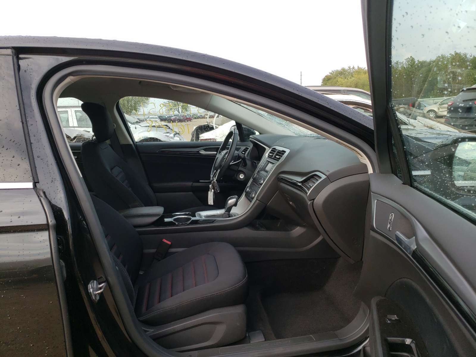 Photo 5 from auction – 2013 FORD FUSION SE with VIN 3FA6P0H95DR278400