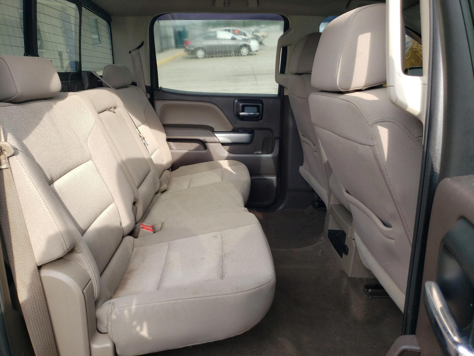 Photo 6 from auction – 2016 CHEVROLET SILVERADO with VIN 3GCUKREC9GG210749
