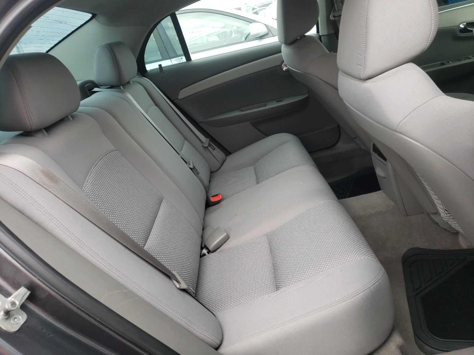 Photo 6 from auction – 2010 CHEVROLET MALIBU LS with VIN 1G1ZB5EB5A4126673