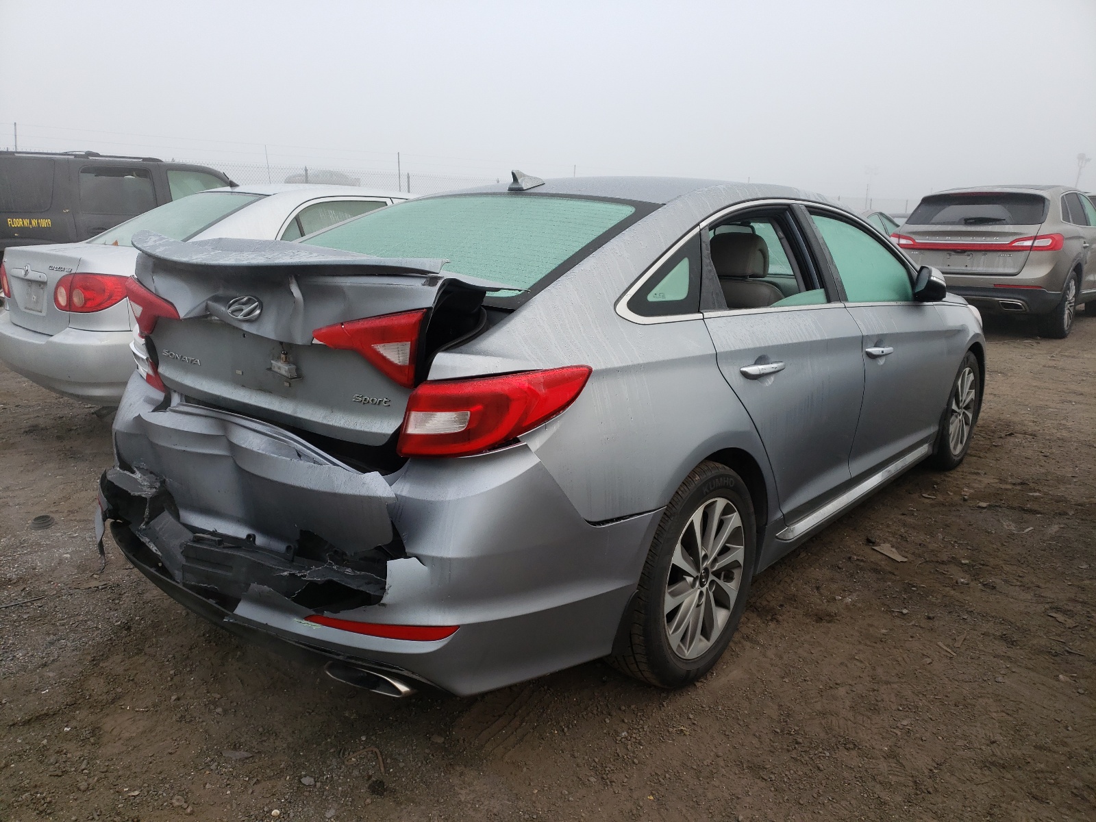 Photo 4 from auction – 2017 HYUNDAI SONATA SPO with VIN 5NPE34AF3HH453910