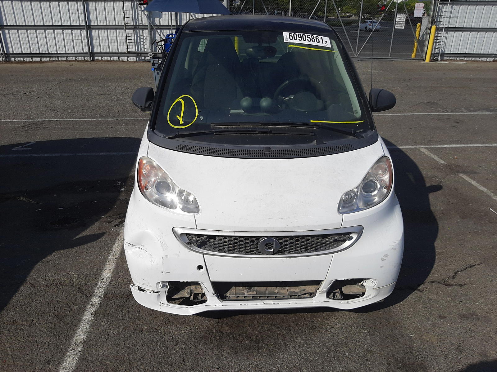 Photo 9 from auction – 2014 SMART FORTWO with VIN WMEEJ9AA0EK766726