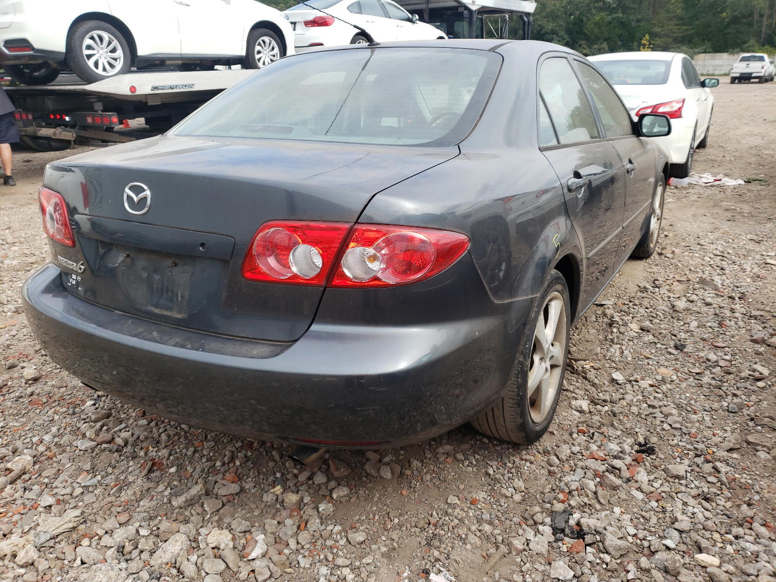 Photo 4 from auction – 2005 MAZDA 6 I with VIN 1YVFP80C155M60075