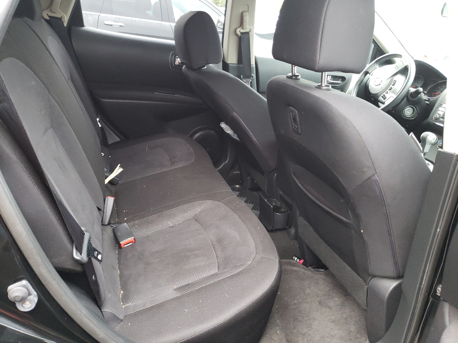 Photo 6 from auction – 2012 NISSAN ROGUE S with VIN JN8AS5MV2CW390851