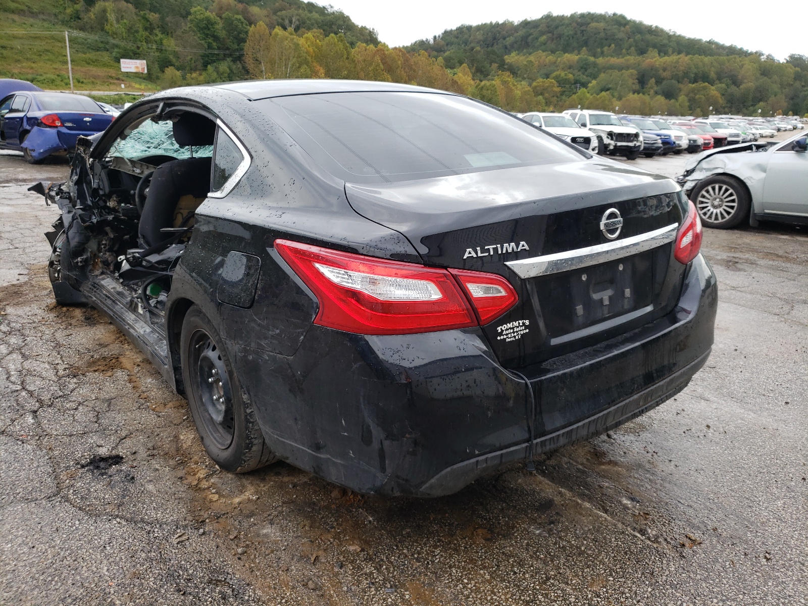 Photo 3 from auction – 2017 NISSAN ALTIMA 2.5 with VIN 1N4AL3AP2HN330168