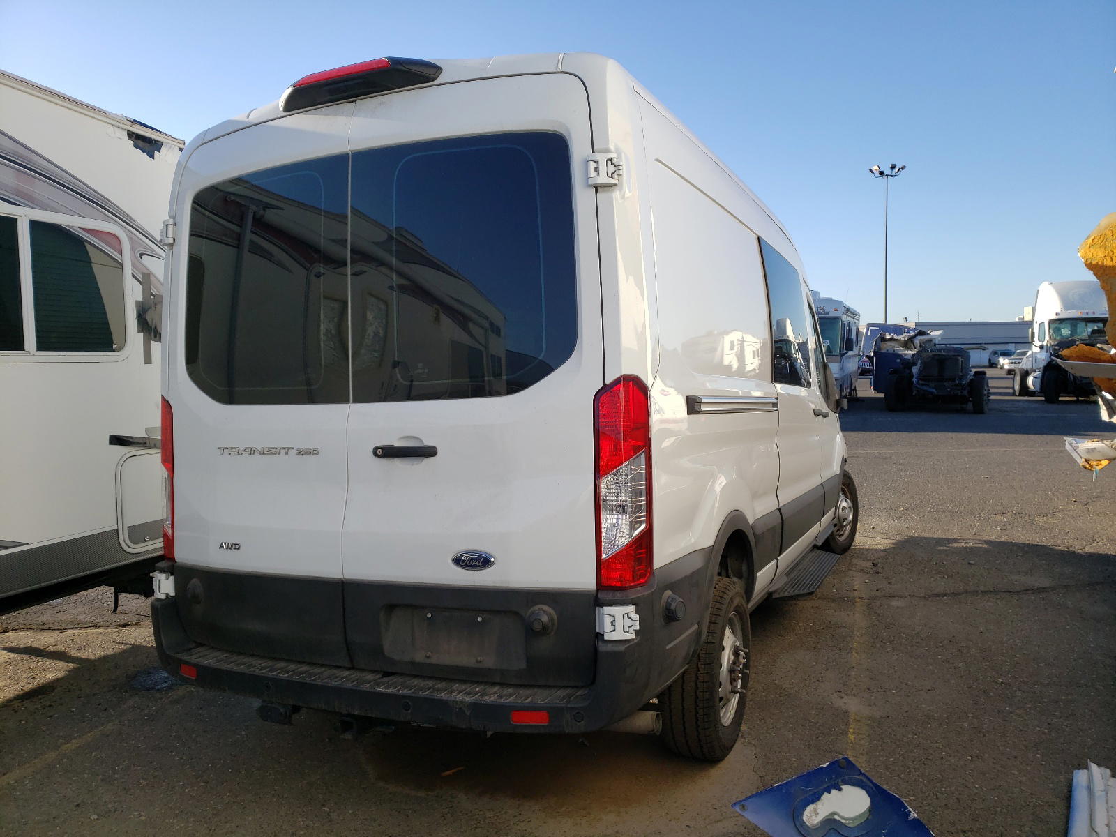 Photo 4 from auction – 2020 FORD TRANSIT T- with VIN 1FTBR2D87LKA84028