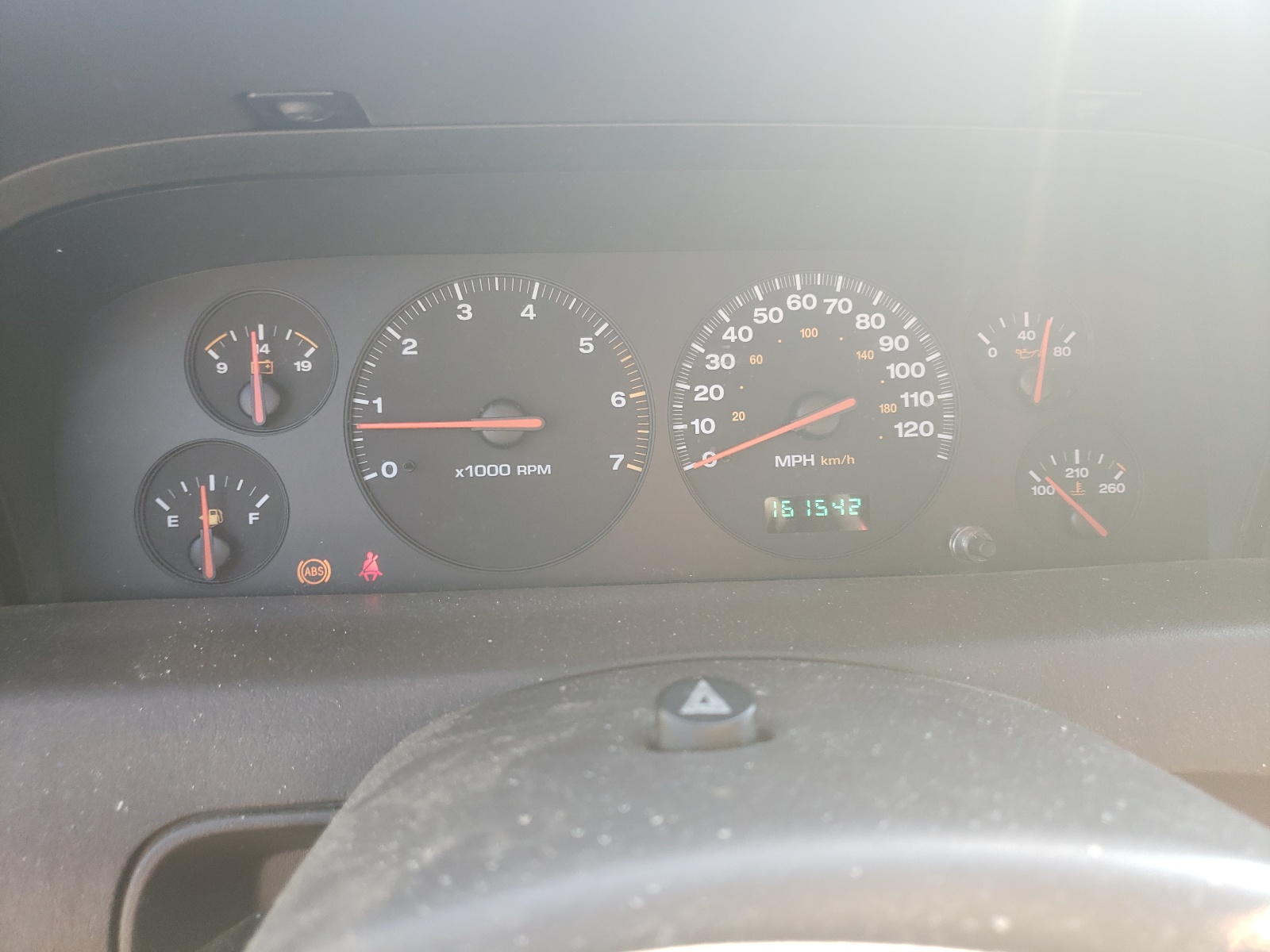 Photo 8 from auction – 2000 JEEP GRAND CHER with VIN 1J4GW48N6YC389686