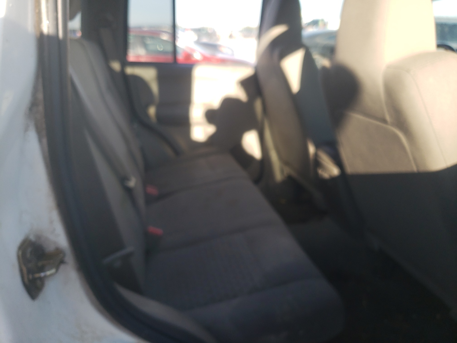 Photo 6 from auction – 2006 JEEP LIBERTY SP with VIN 1J4GL48K46W128356