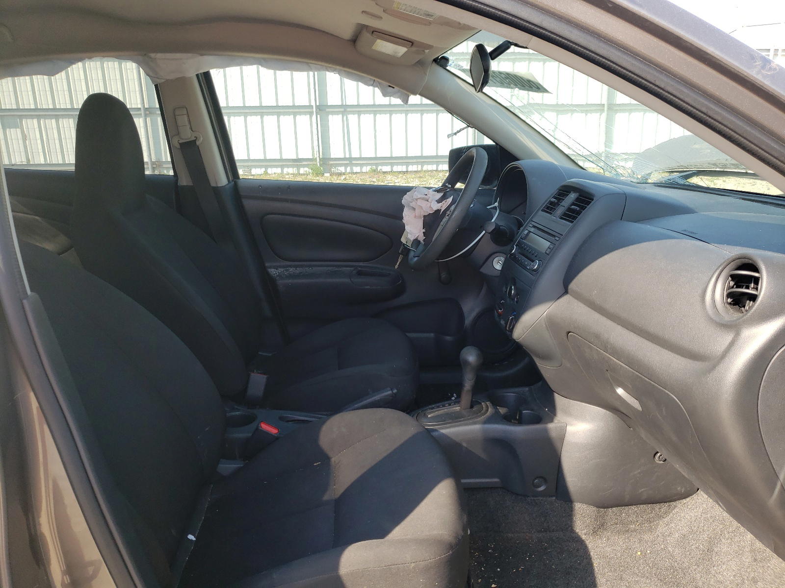 Photo 5 from auction – 2016 NISSAN VERSA S with VIN 3N1CN7AP0GL876604
