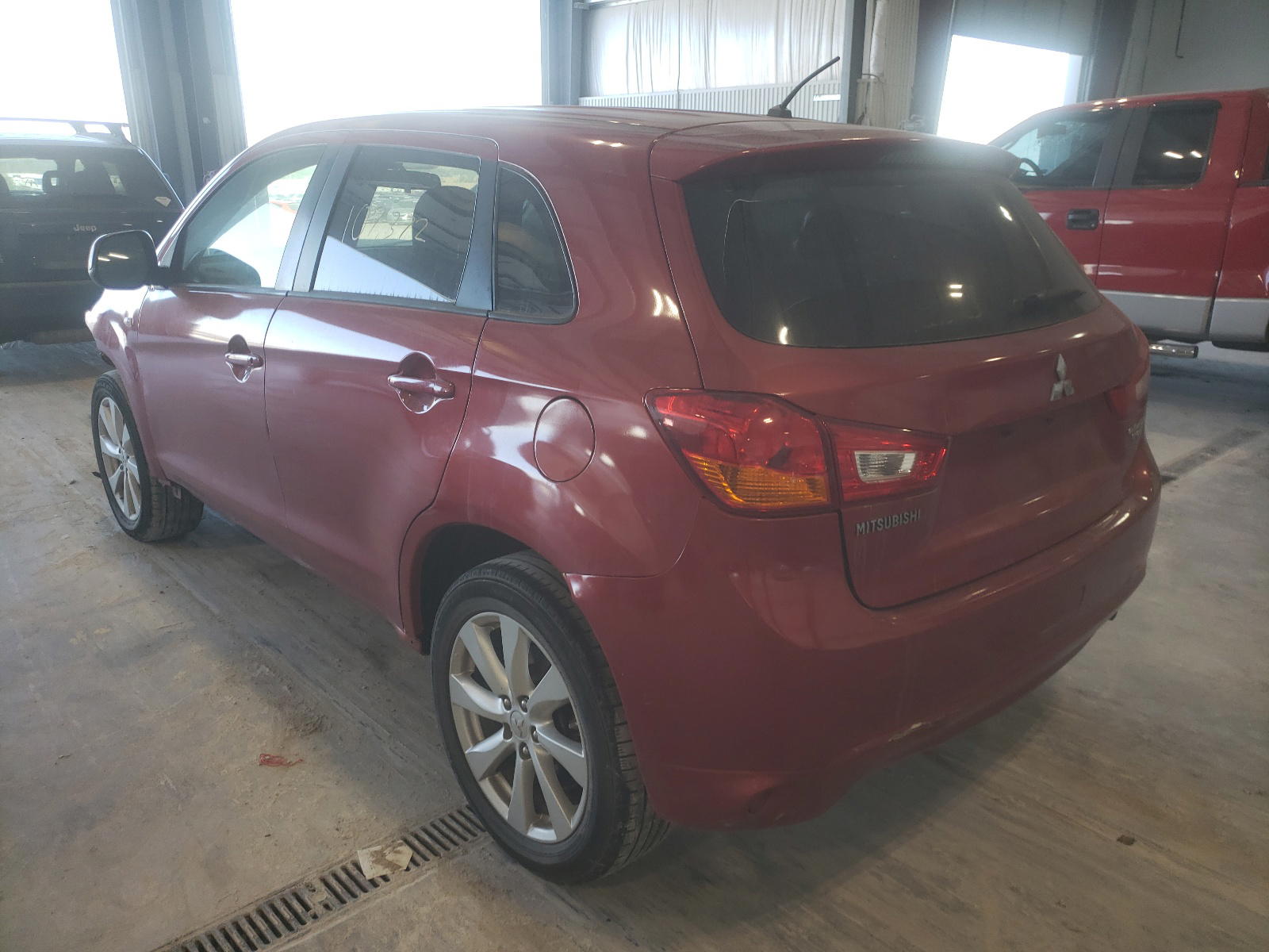 Photo 3 from auction – 2015 MITSUBISHI OUTLANDER with VIN 4A4AP3AU6FE024696