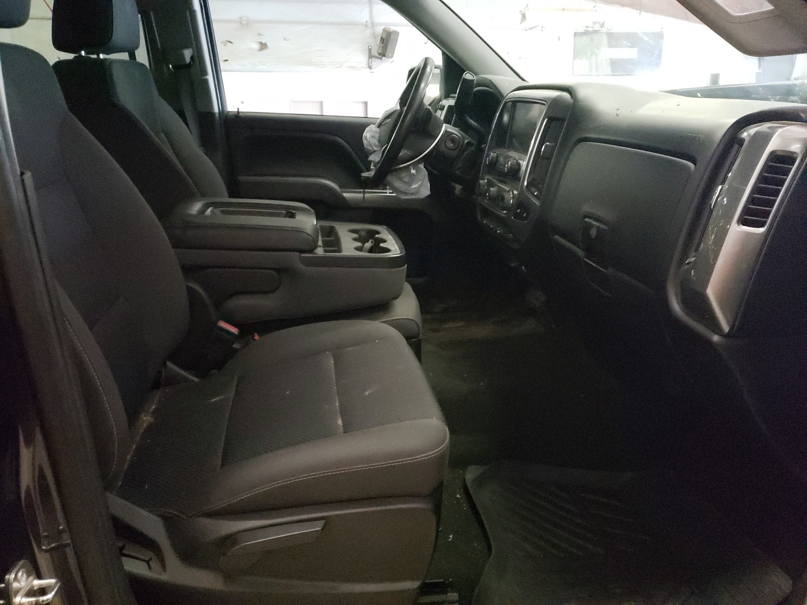 Photo 5 from auction – 2016 CHEVROLET SILVERADO with VIN 1GCVKREC5GZ233174