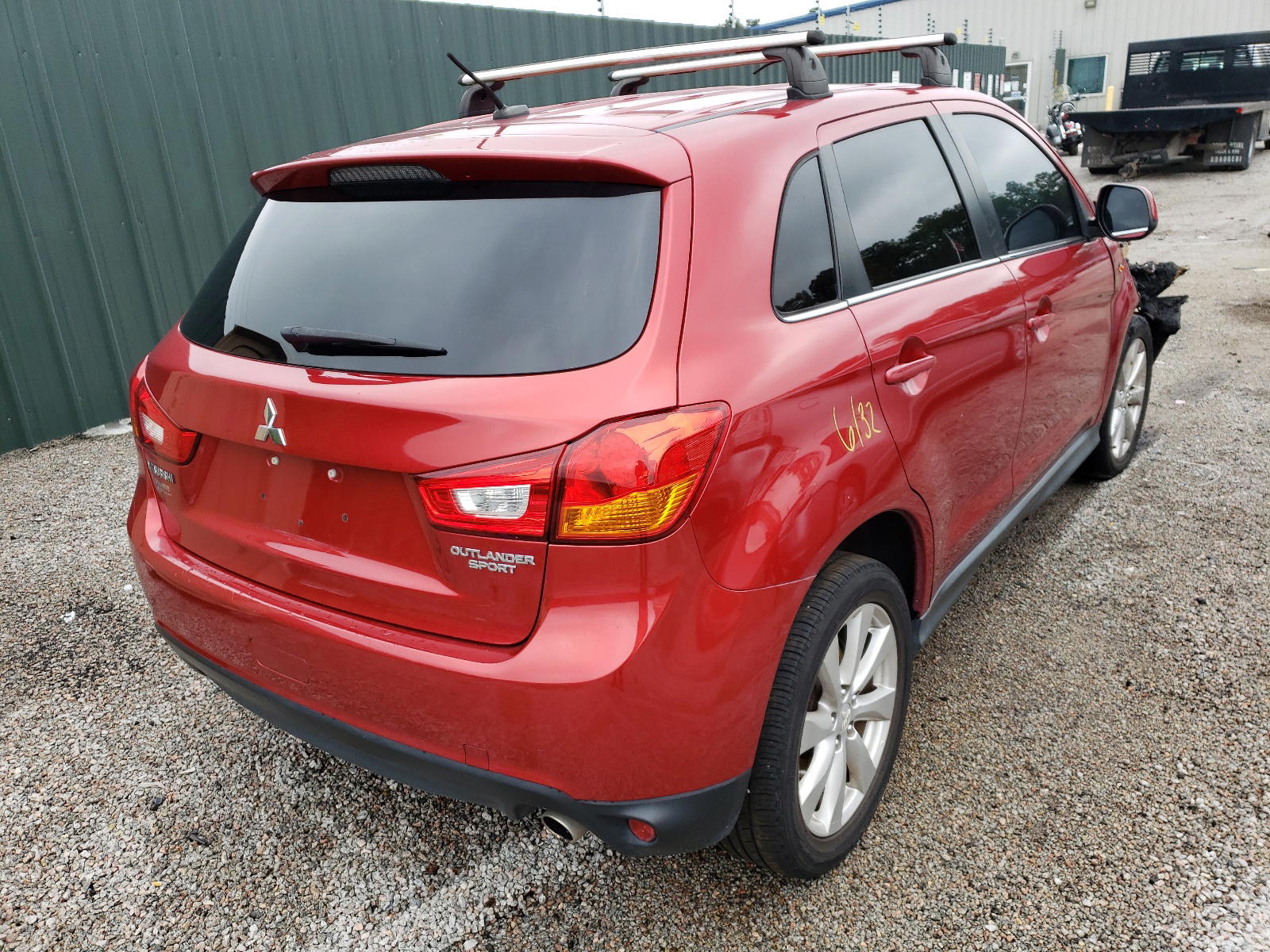 Photo 4 from auction – 2013 MITSUBISHI OUTLANDER with VIN 4A4AP4AU4DE014090