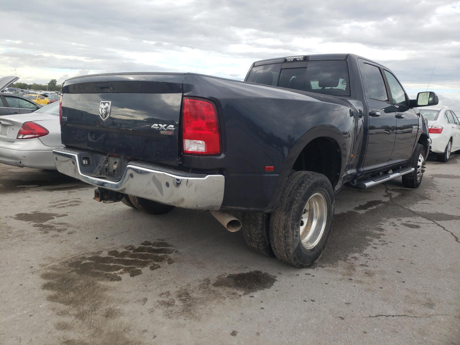 Photo 4 from auction – 2017 RAM 3500 SLT with VIN 3C63RRHL3HG650672