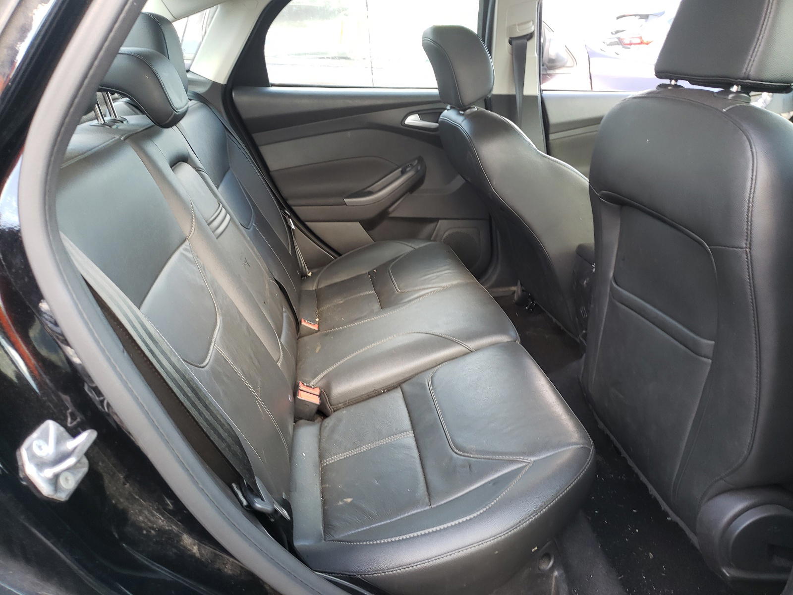 Photo 6 from auction – 2016 FORD FOCUS SE with VIN 1FADP3F25GL248234