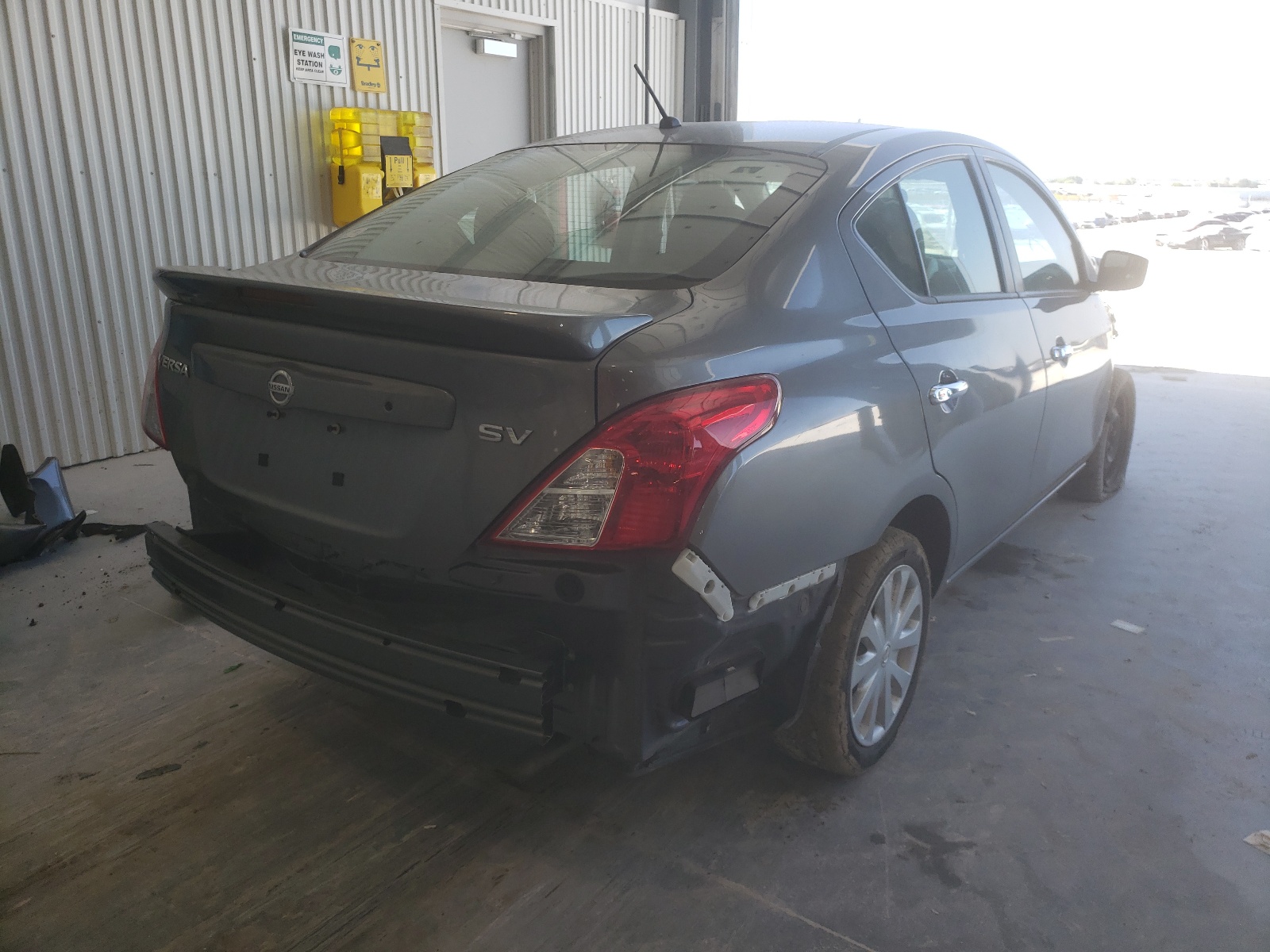 صورة رقم 4 من المزاد - 2016 NISSAN VERSA S مع VIN 3N1CN7AP2GL906735