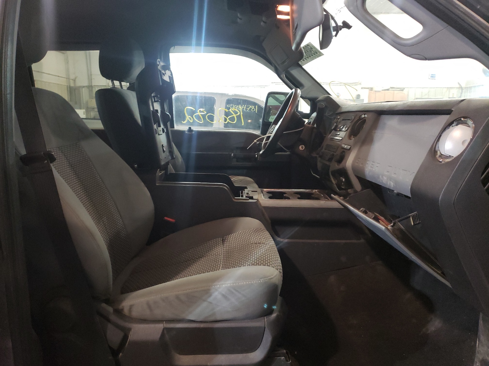 Zdjęcie 5 z aukcji – 2014 FORD F250 SUPER z VIN 1FT7W2BT7EEA57726