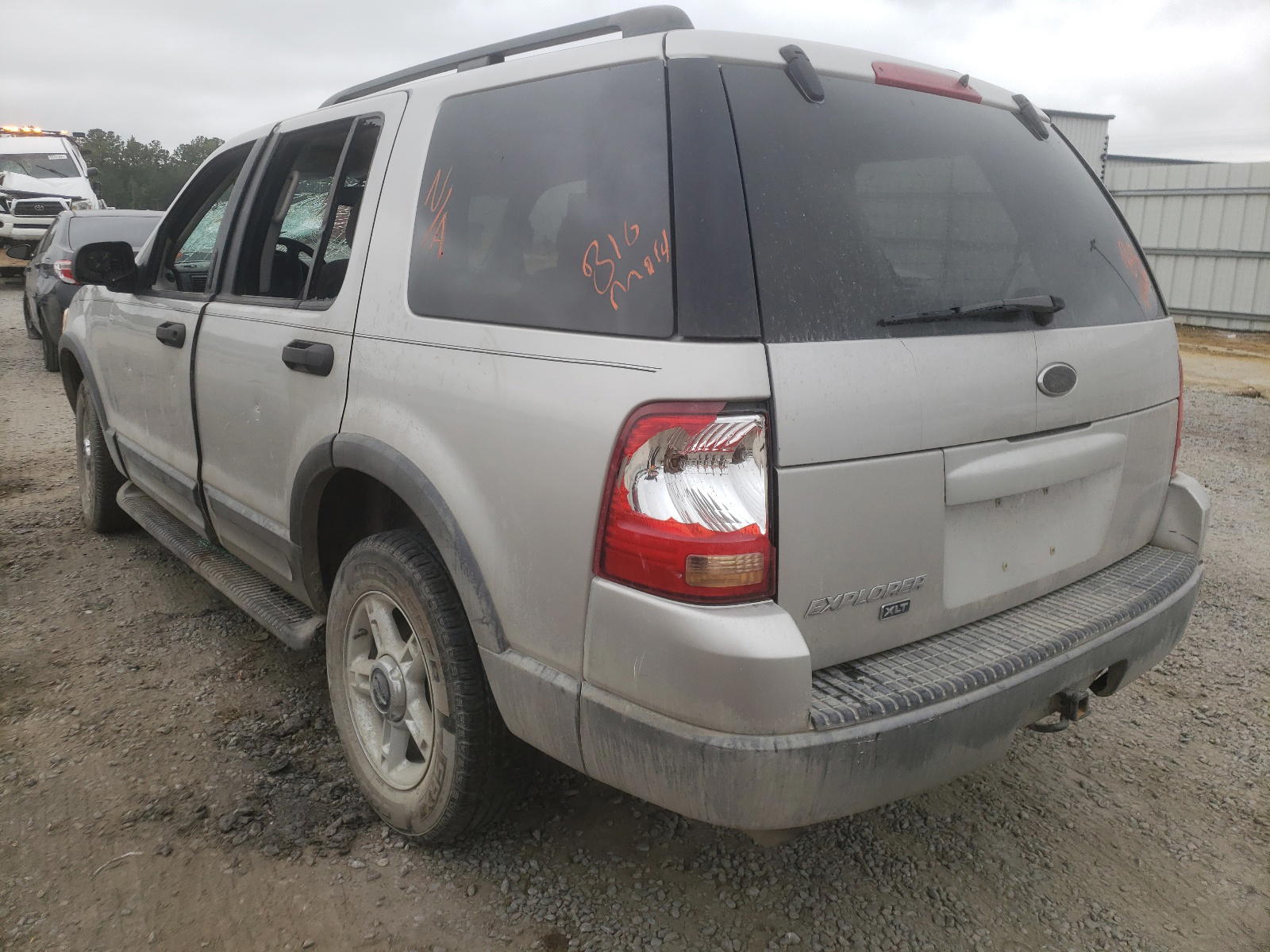 Photo 3 from auction – 2003 FORD EXPLORER X with VIN 1FMZU63K73UB54306