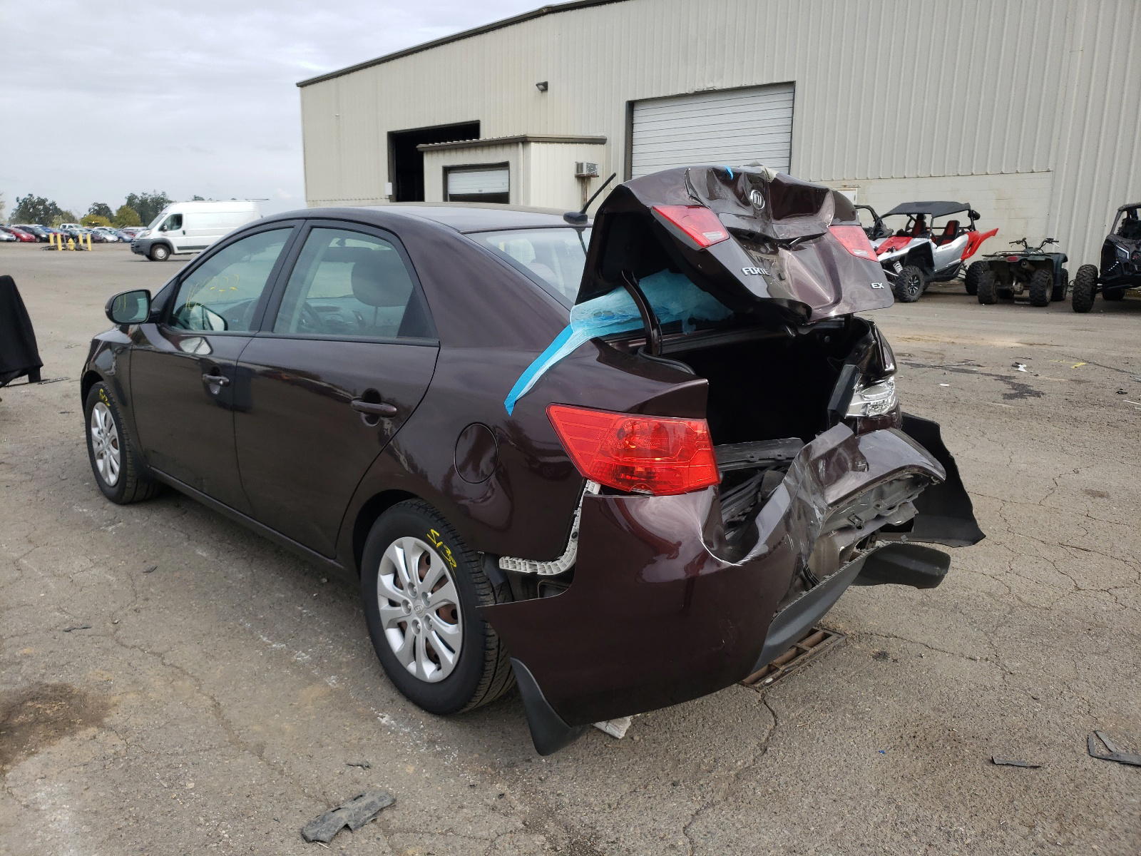 Photo 3 from auction – 2011 KIA FORTE EX with VIN KNAFU4A24B5448296