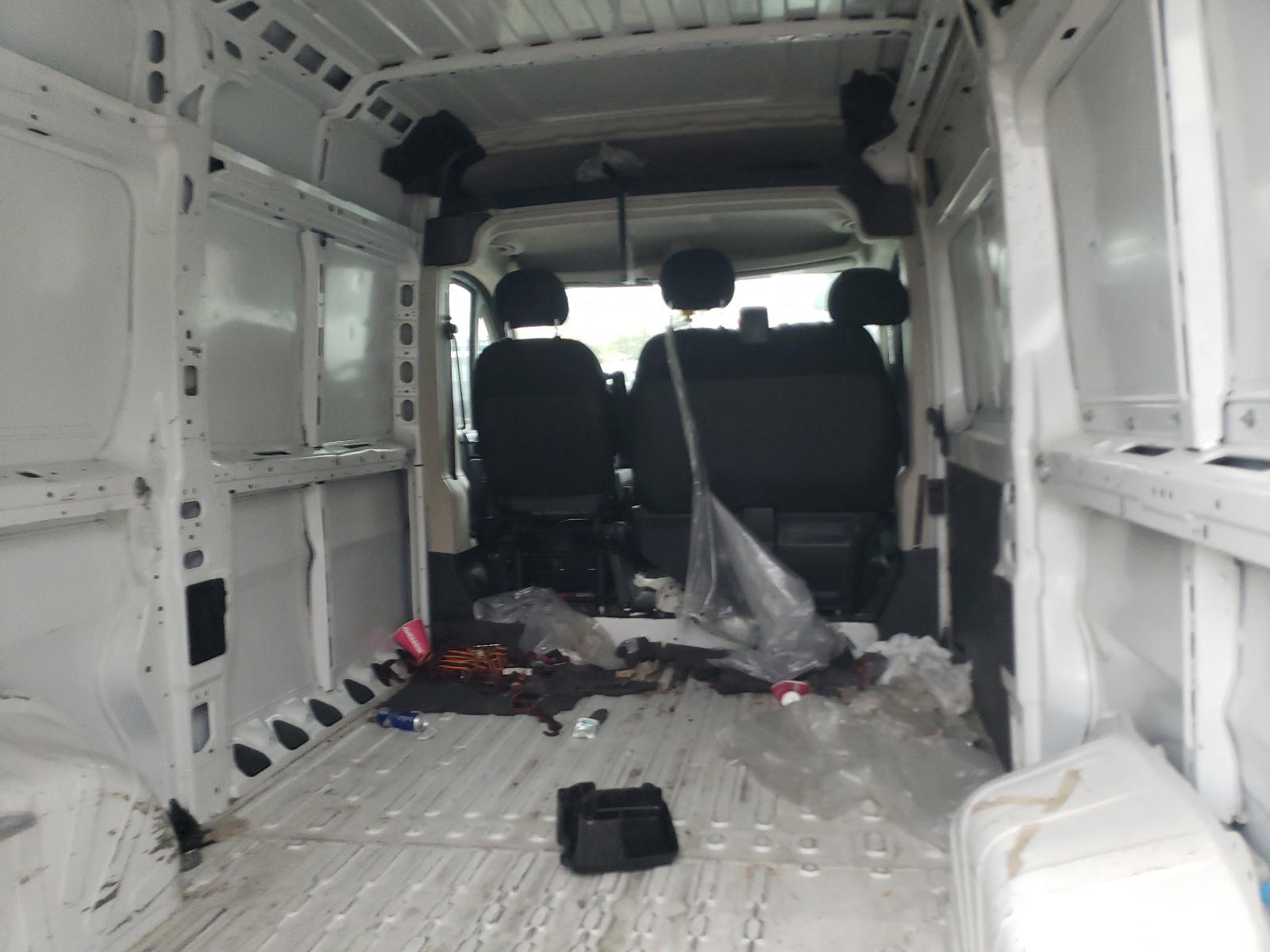 Photo 6 from auction – 2015 RAM PROMASTER with VIN 3C6TRVBG8FE513661