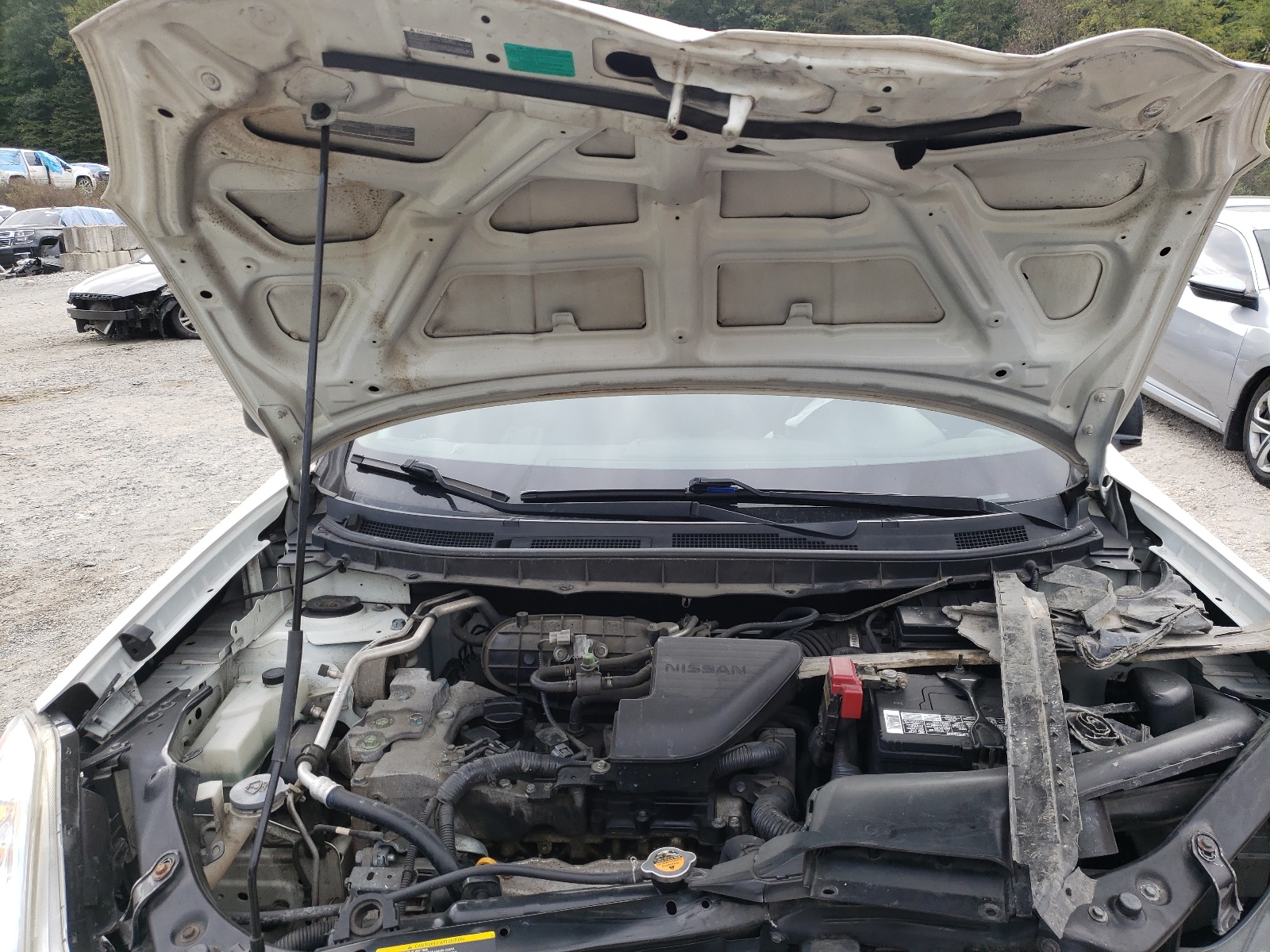 Photo 7 from auction – 2012 NISSAN ROGUE S with VIN JN8AS5MV2CW388100