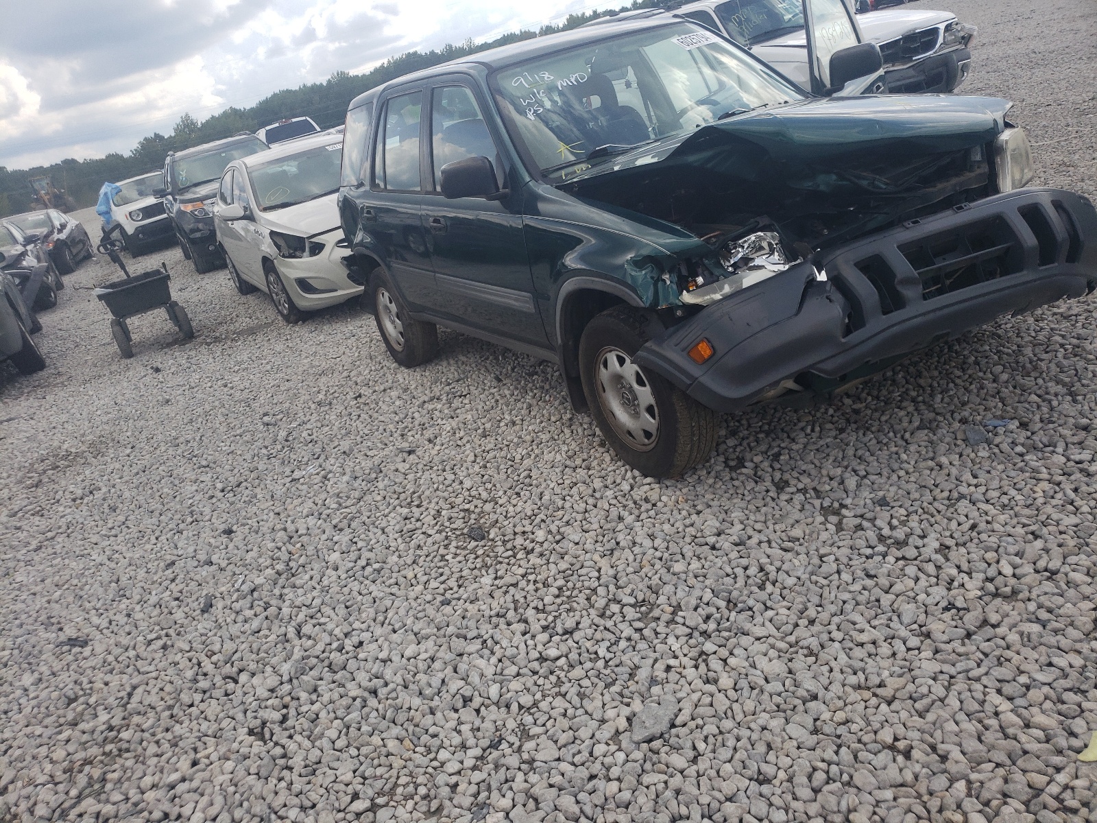 Photo 1 from auction – 2001 HONDA CR-V LX with VIN JHLRD28401S015606