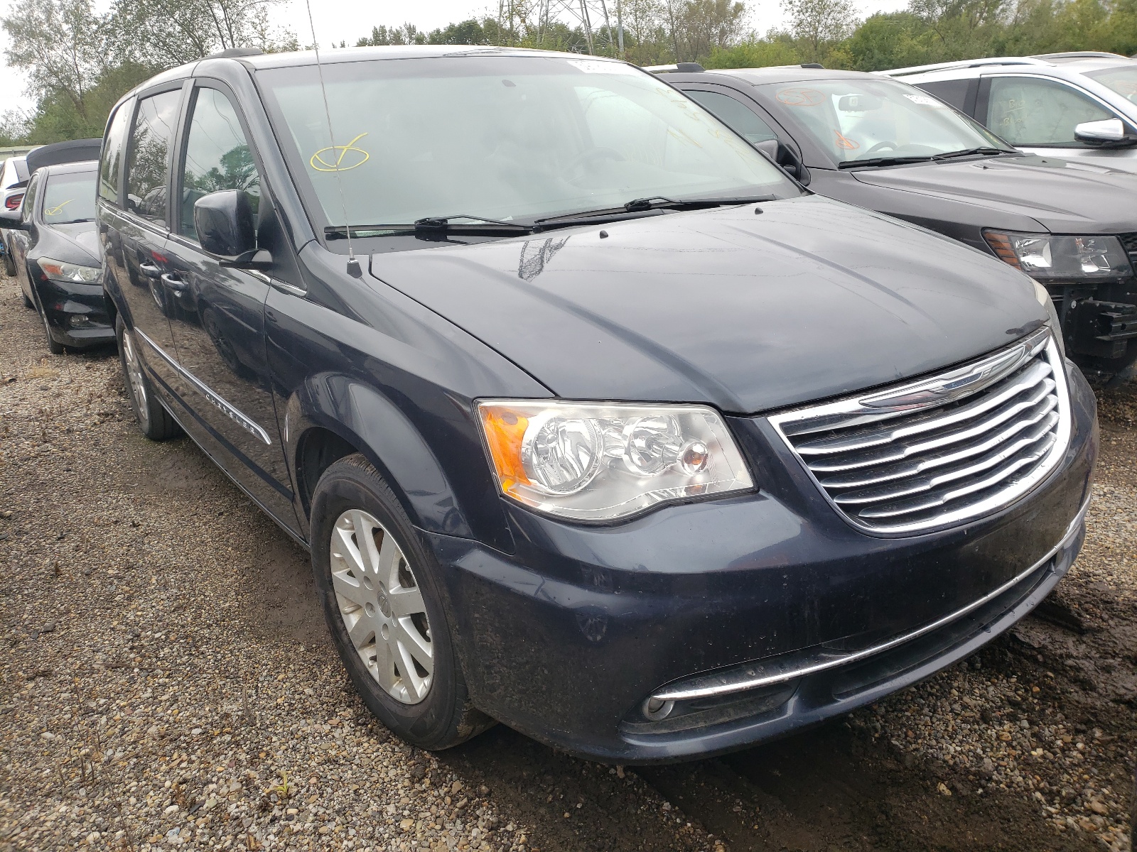 CHRYSLER TOWN & COU 2013 with VIN 2C4RC1BG1DR708543 - Photo from auction
