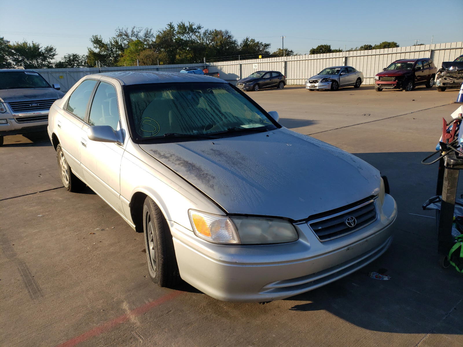 TOYOTA CAMRY CE 2000 with VIN JT2BF22K6Y0251420 - Photo from auction