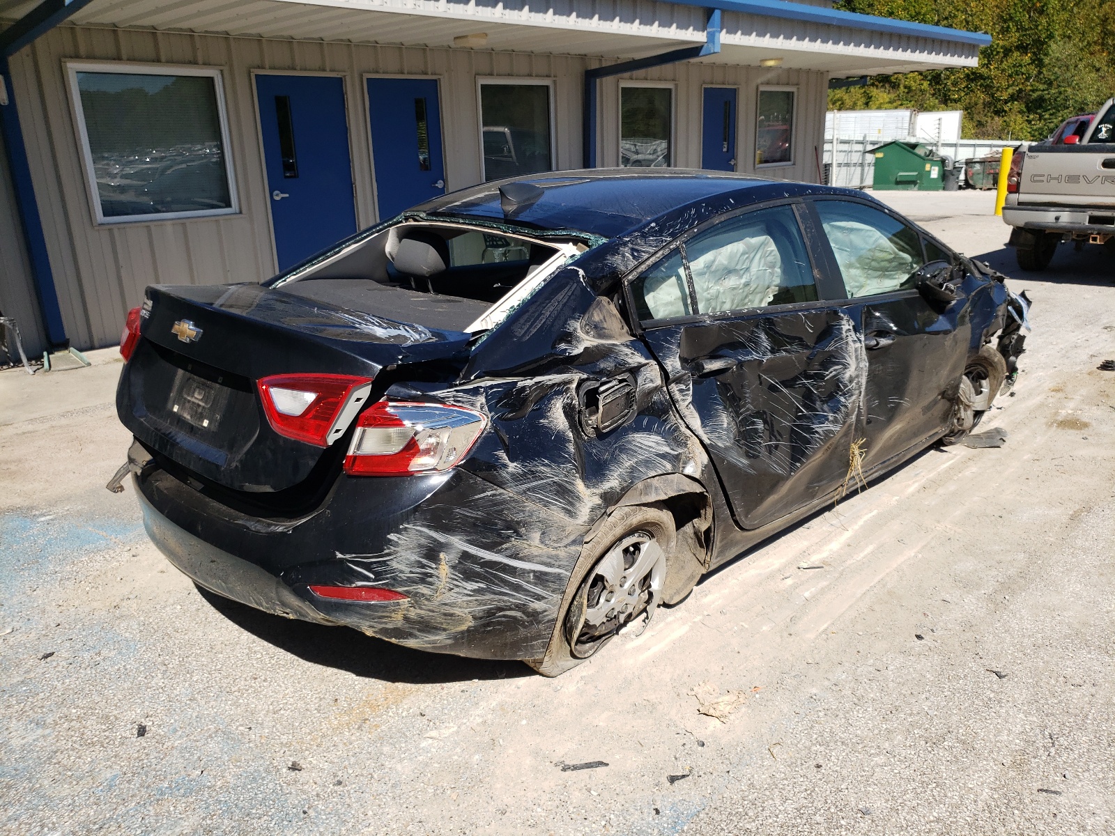 Photo 4 from auction – 2016 CHEVROLET CRUZE LS with VIN 1G1BC5SM6G7241522