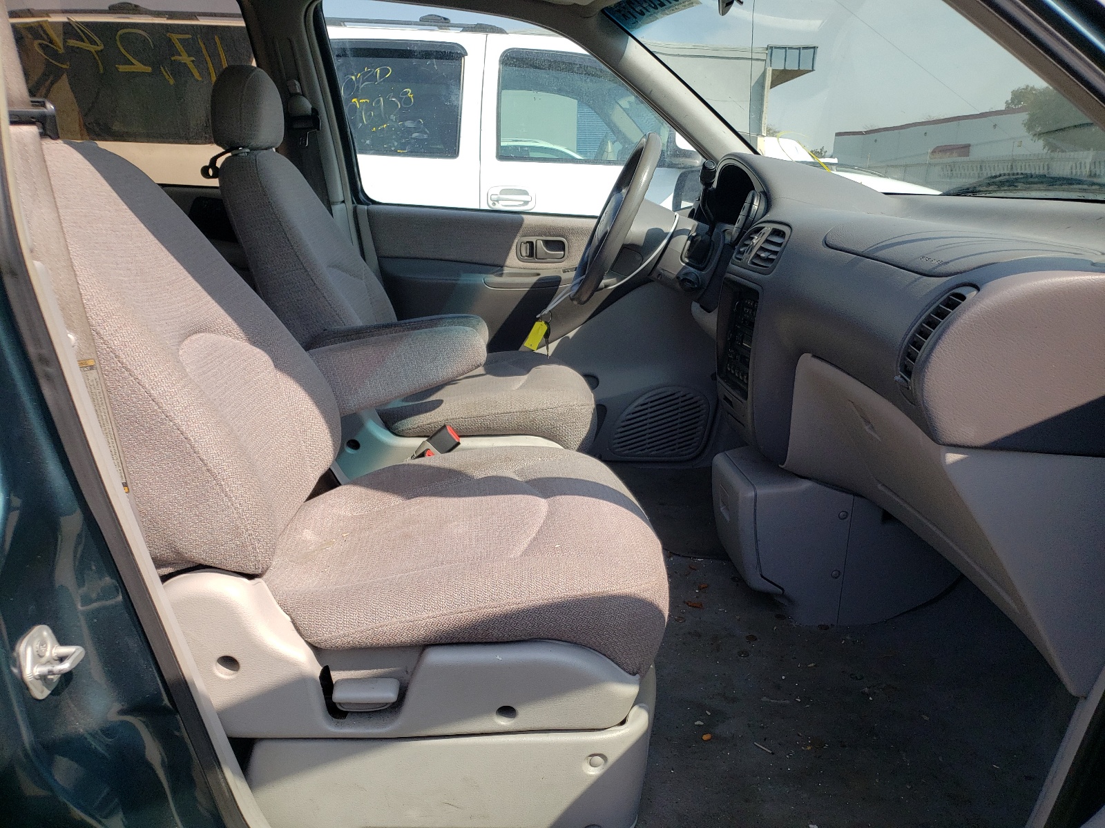 Photo 5 from auction – 1996 NISSAN QUEST XE with VIN 4N2DN11W5TD809189