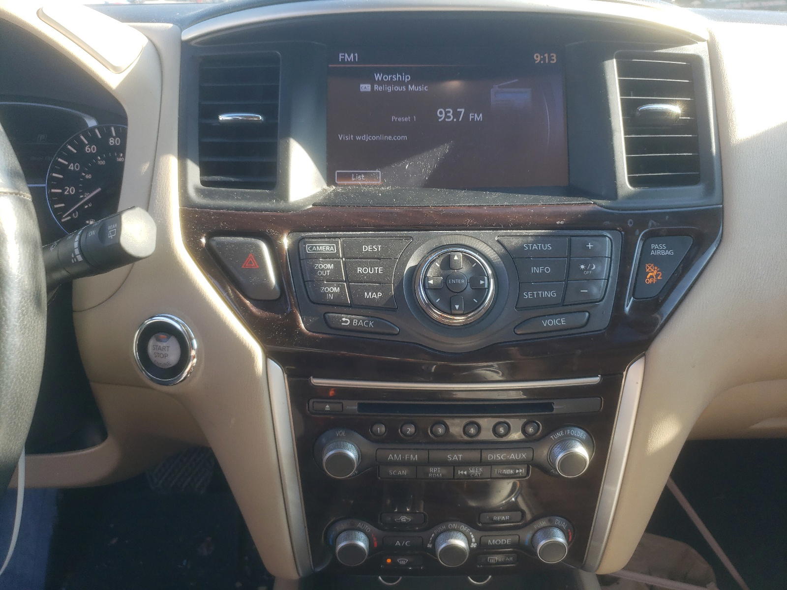 Photo 9 from auction – 2016 NISSAN PATHFINDER with VIN 5N1AR2MN4GC627249