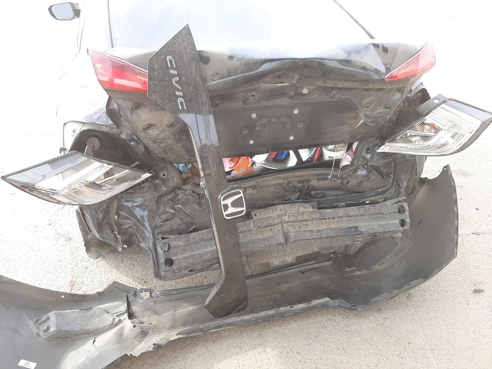 Photo 9 from auction – 2016 HONDA CIVIC LX with VIN 2HGFC2F52GH506520
