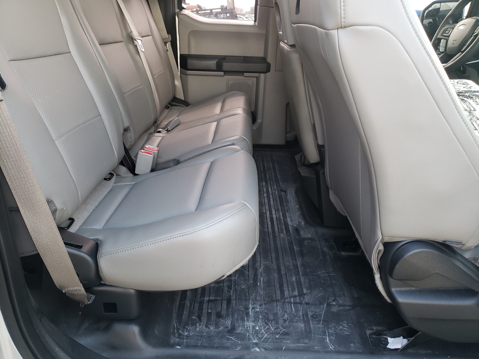 Photo 6 from auction – 2015 FORD F150 SUPER with VIN 1FTEX1CP6FKE23520