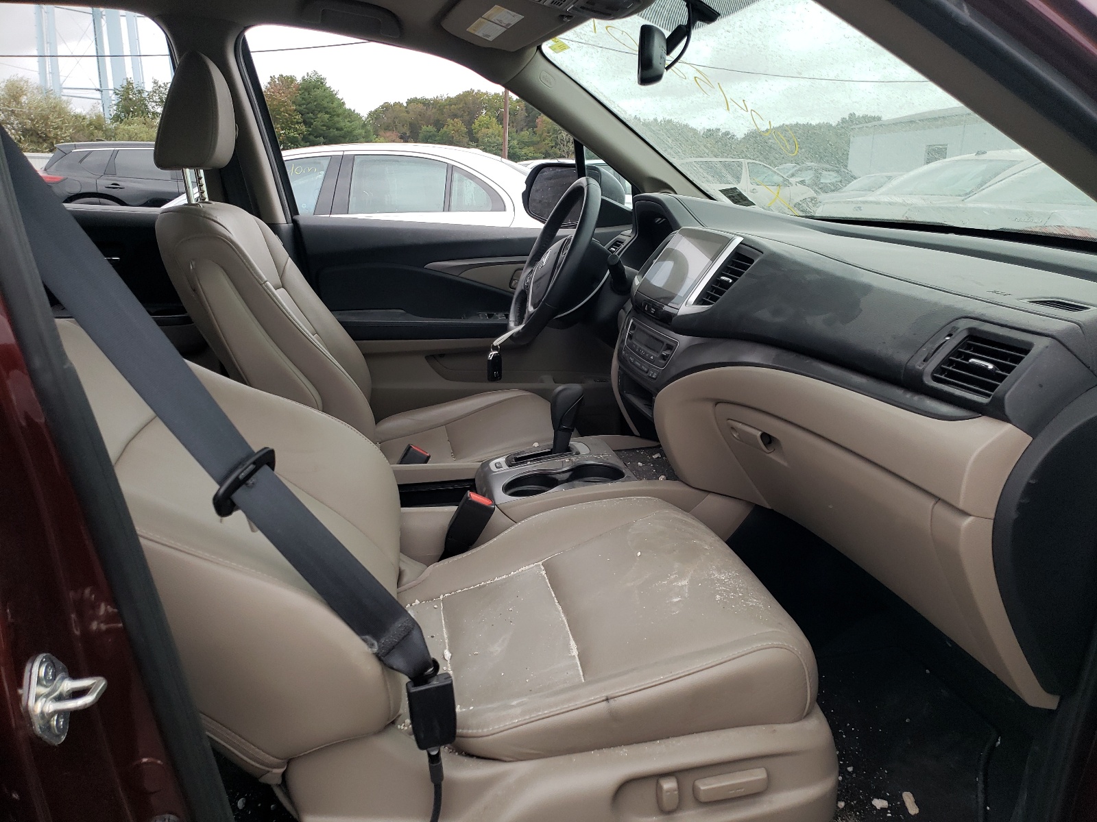 Photo 5 from auction – 2018 HONDA PILOT EXL with VIN 5FNYF6H57JB002612