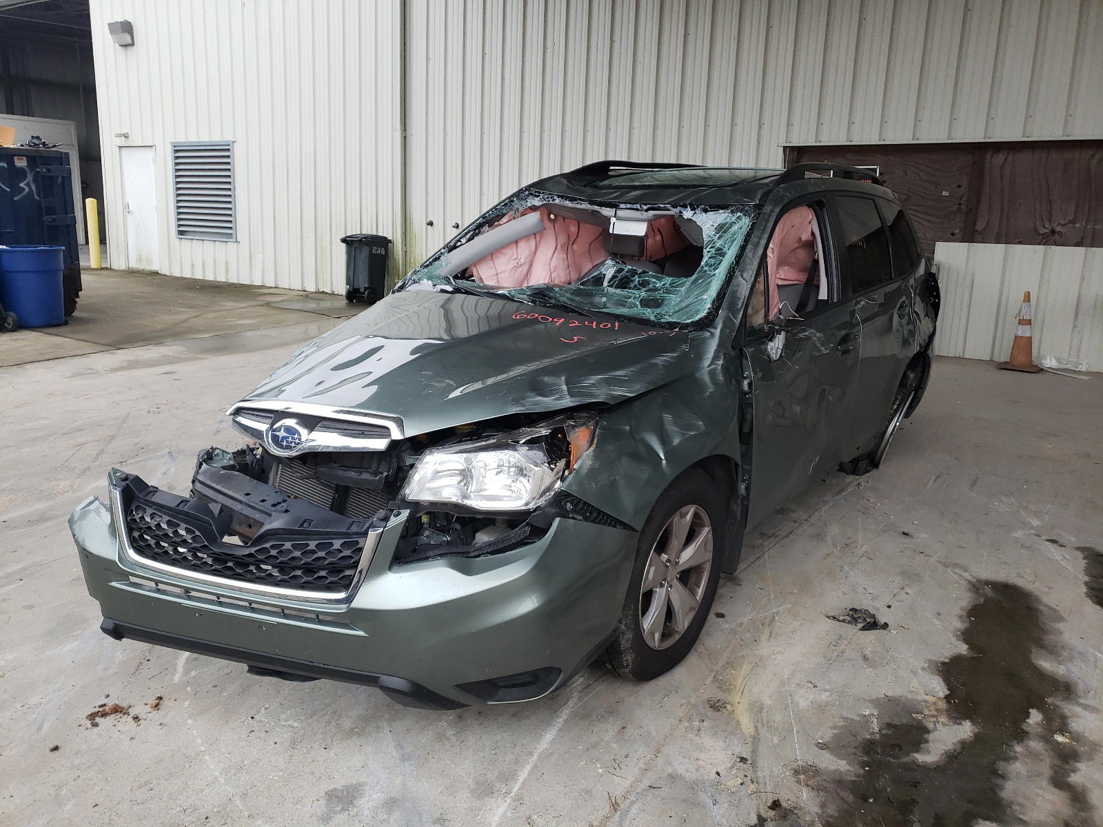 Photo 2 from auction – 2015 SUBARU FORESTER 2 with VIN JF2SJADC6FH575540