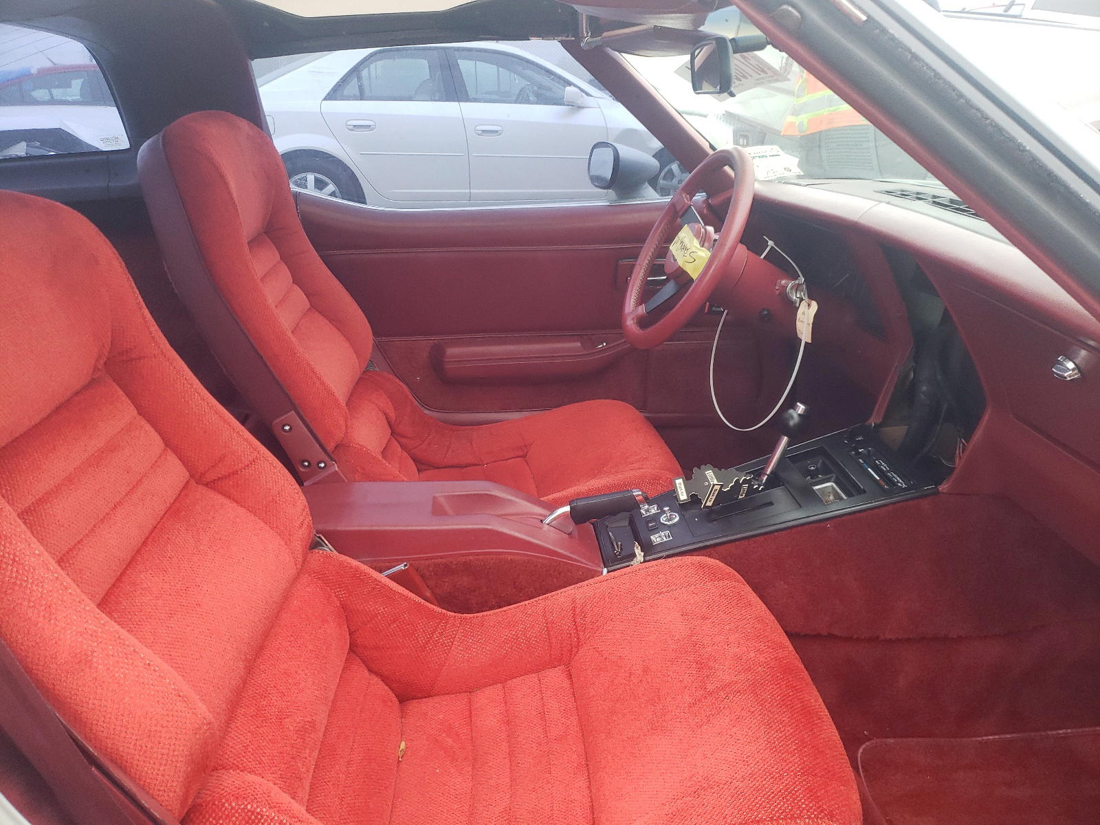 Photo 5 from auction – 1982 CHEVROLET CORVETTE with VIN 1G1AY8781C5116444