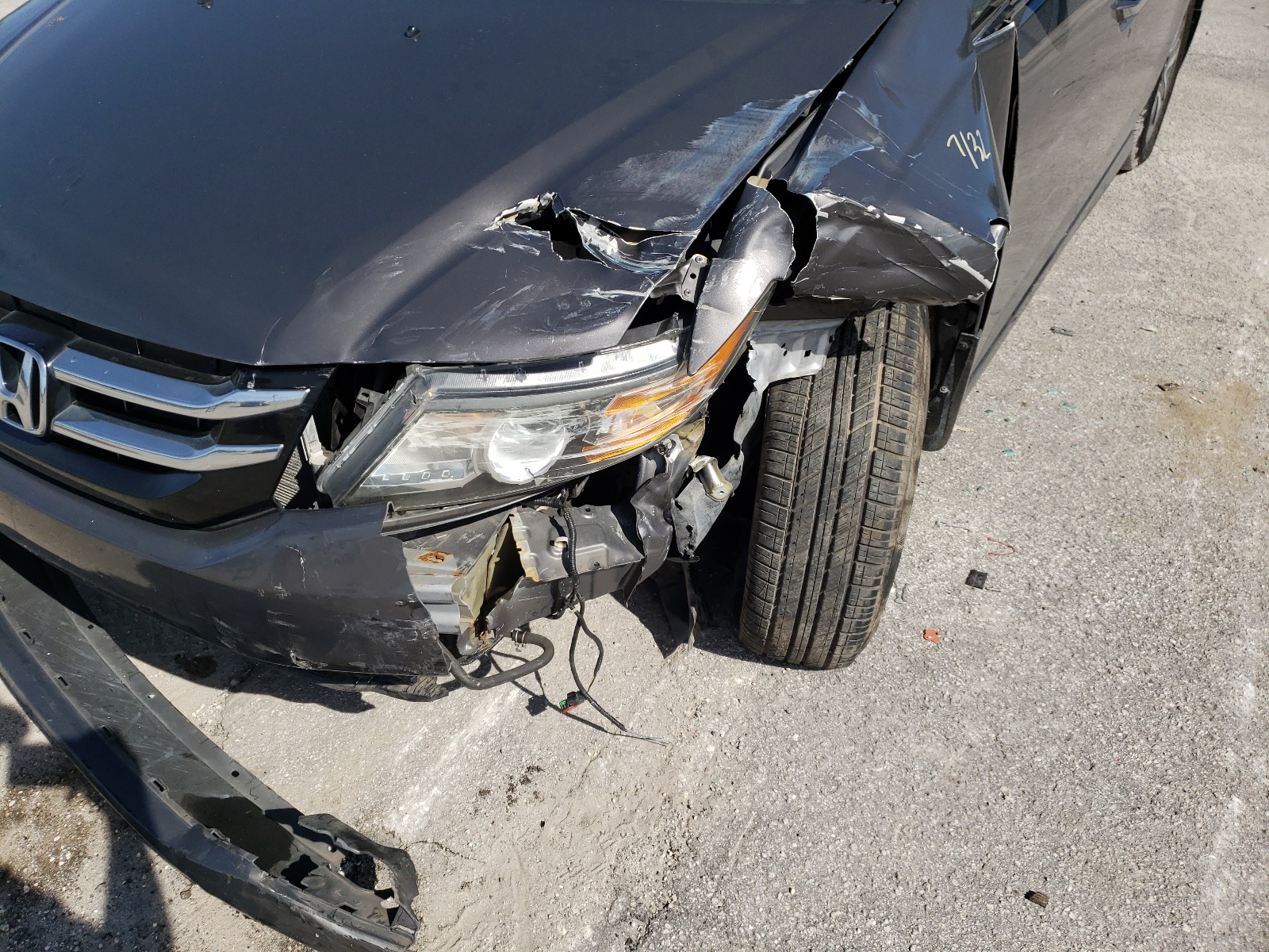 Photo 9 from auction – 2014 HONDA ODYSSEY TO with VIN 5FNRL5H96EB054572