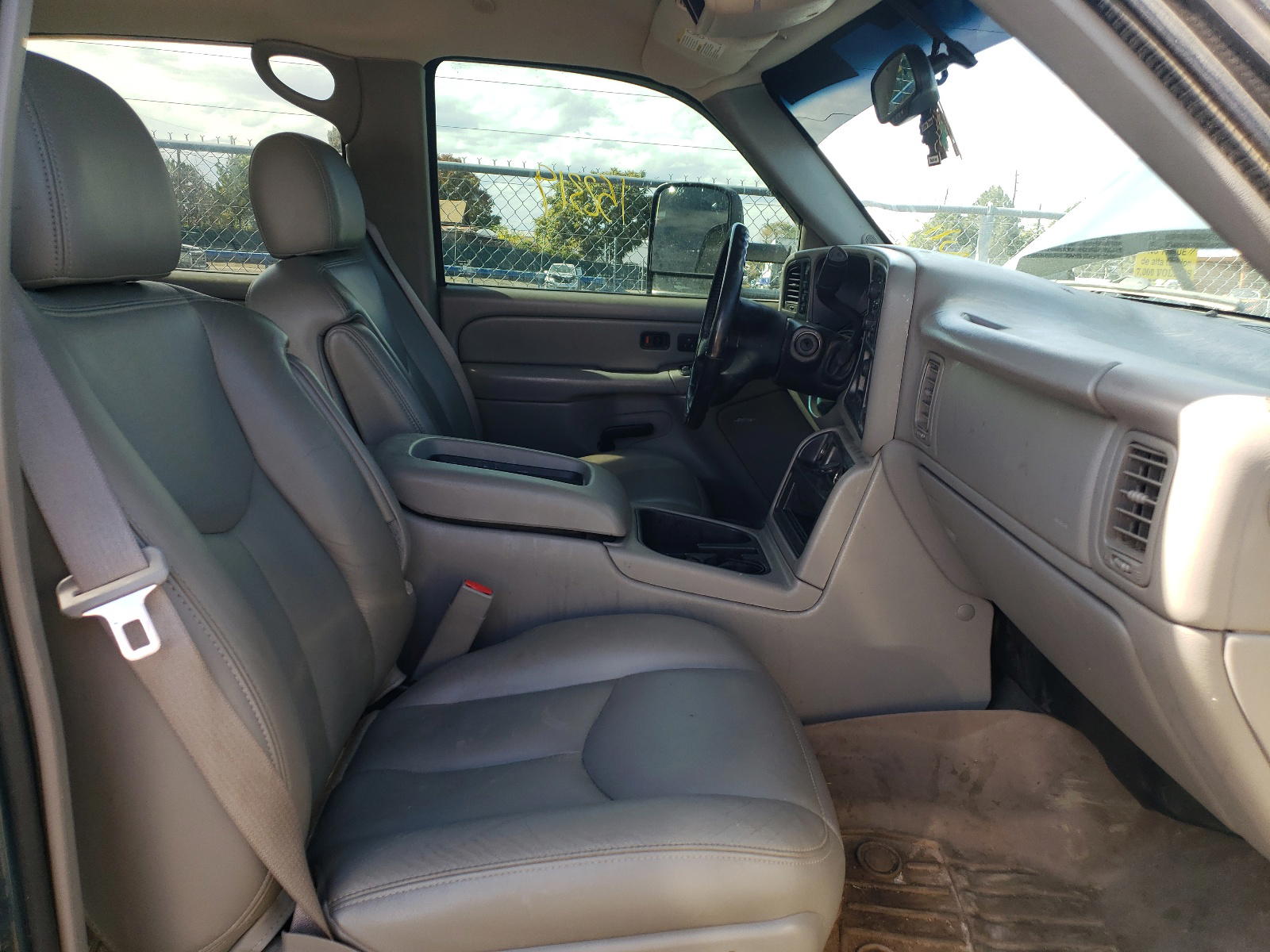 Photo 5 from auction – 2006 CHEVROLET SILVERADO with VIN 1GCHK33D96F230204