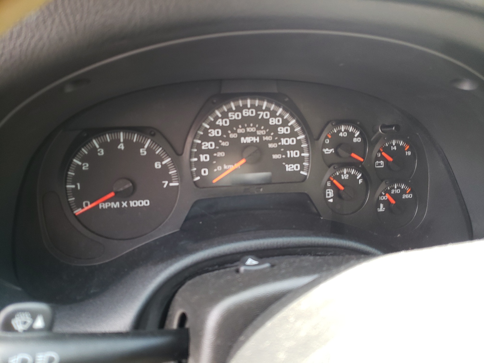Photo 8 from auction – 2005 CHEVROLET TRAILBLAZE with VIN 1GNDT13S552185452