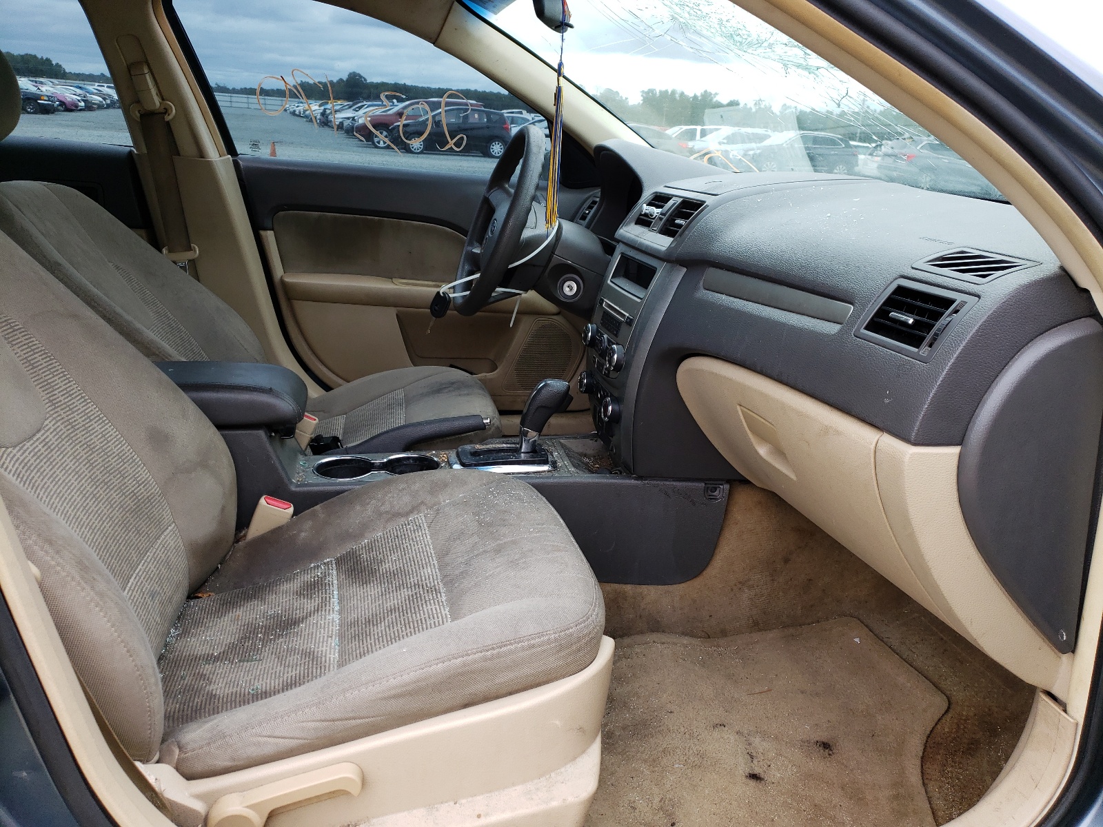 Photo 5 from auction – 2011 FORD FUSION SE with VIN 3FAHP0HA2BR333241
