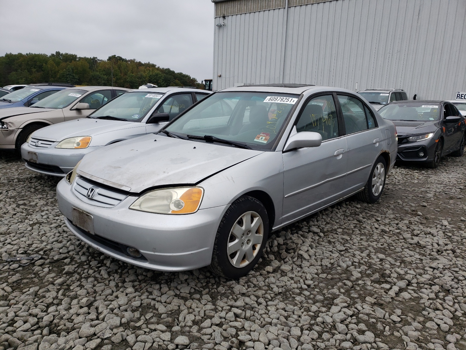 Zdjęcie 2 z aukcji – 2001 HONDA CIVIC z VIN 2HGES26761H605445