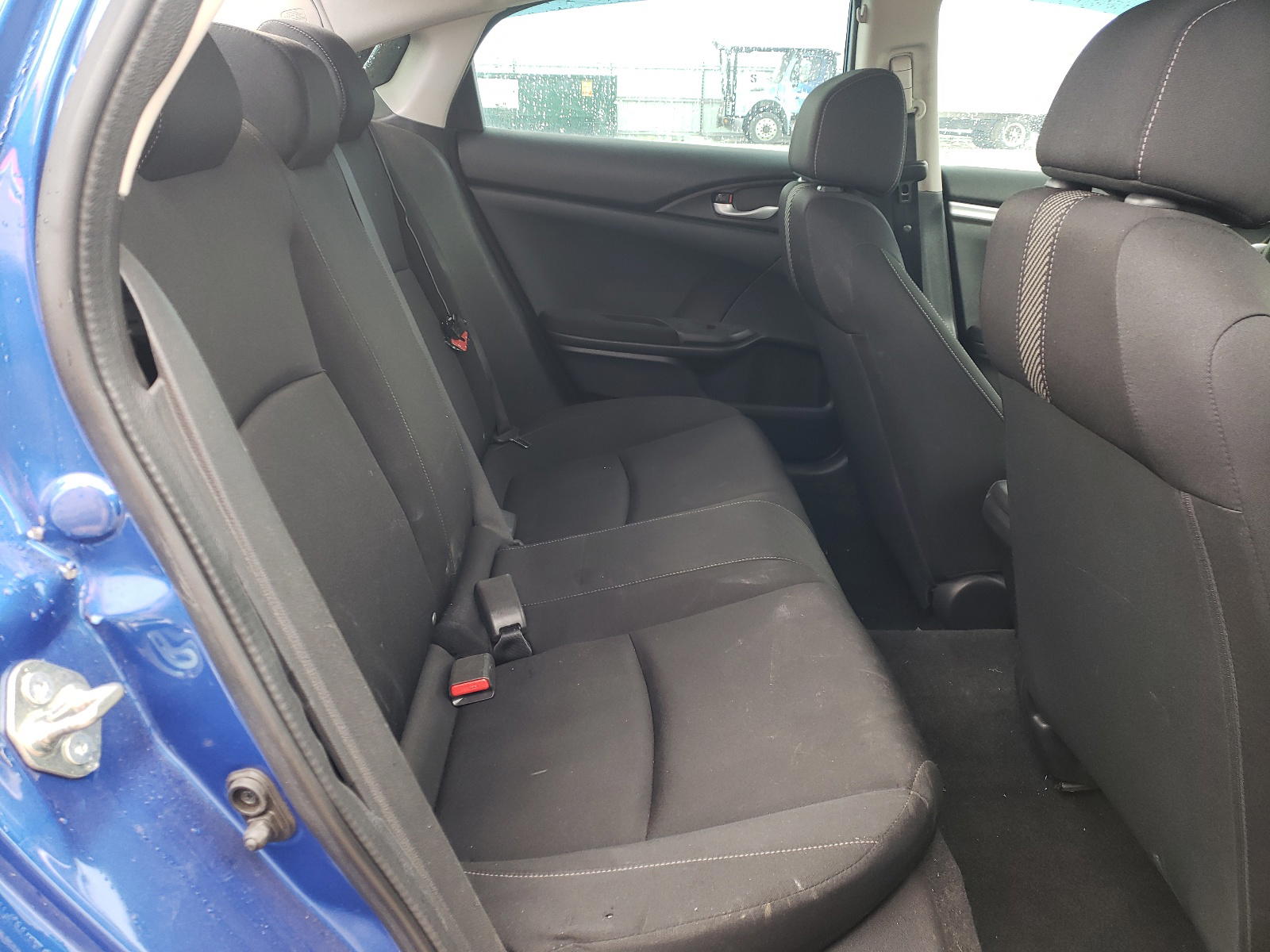 Photo 6 from auction – 2016 HONDA CIVIC LX with VIN 2HGFC2F52GH560044