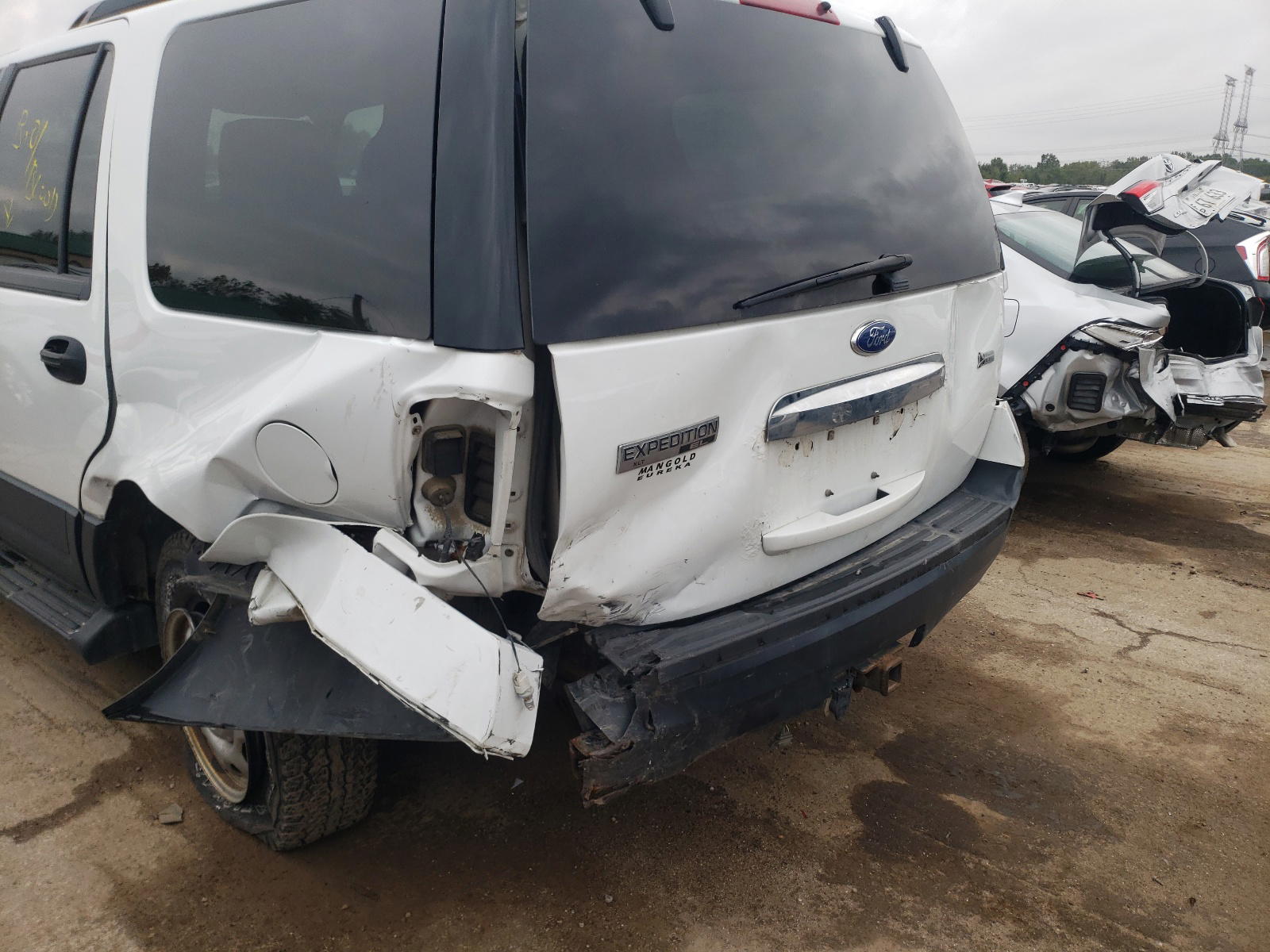 Photo 9 from auction – 2011 FORD EXPEDITION with VIN 1FMJU1G5XBEF33720