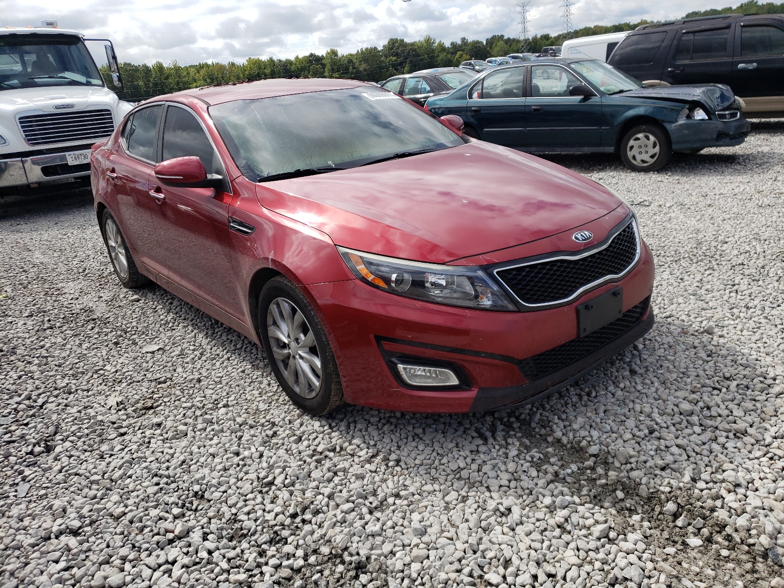 KIA OPTIMA LX 2015 with VIN 5XXGM4A79FG465230 - Photo from auction