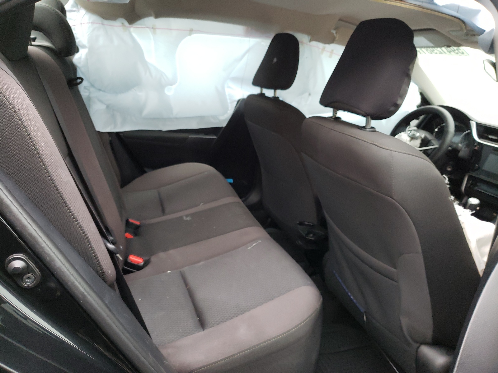 Photo 6 from auction – 2017 TOYOTA COROLLA L with VIN 2T1BURHE1HC929035