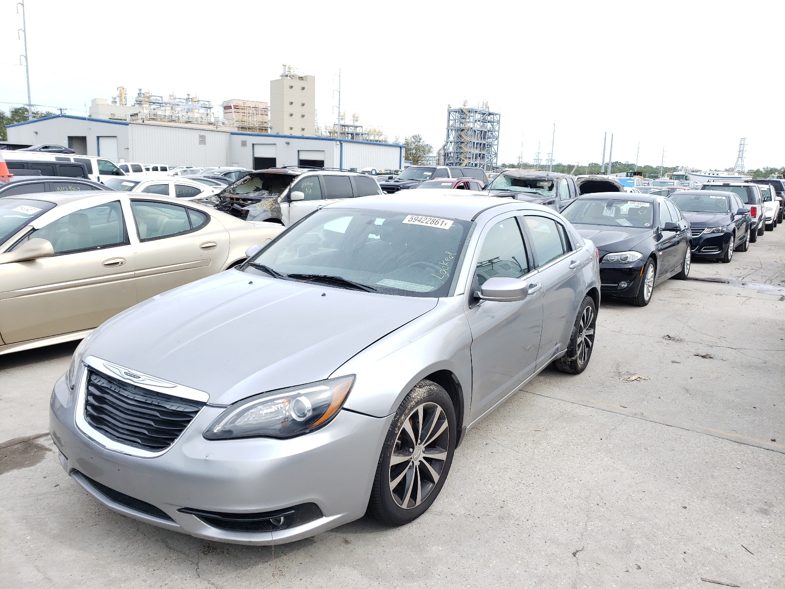 Zdjęcie 2 z aukcji – 2013 CHRYSLER 200 TOURIN z VIN 1C3CCBBG1DN744701