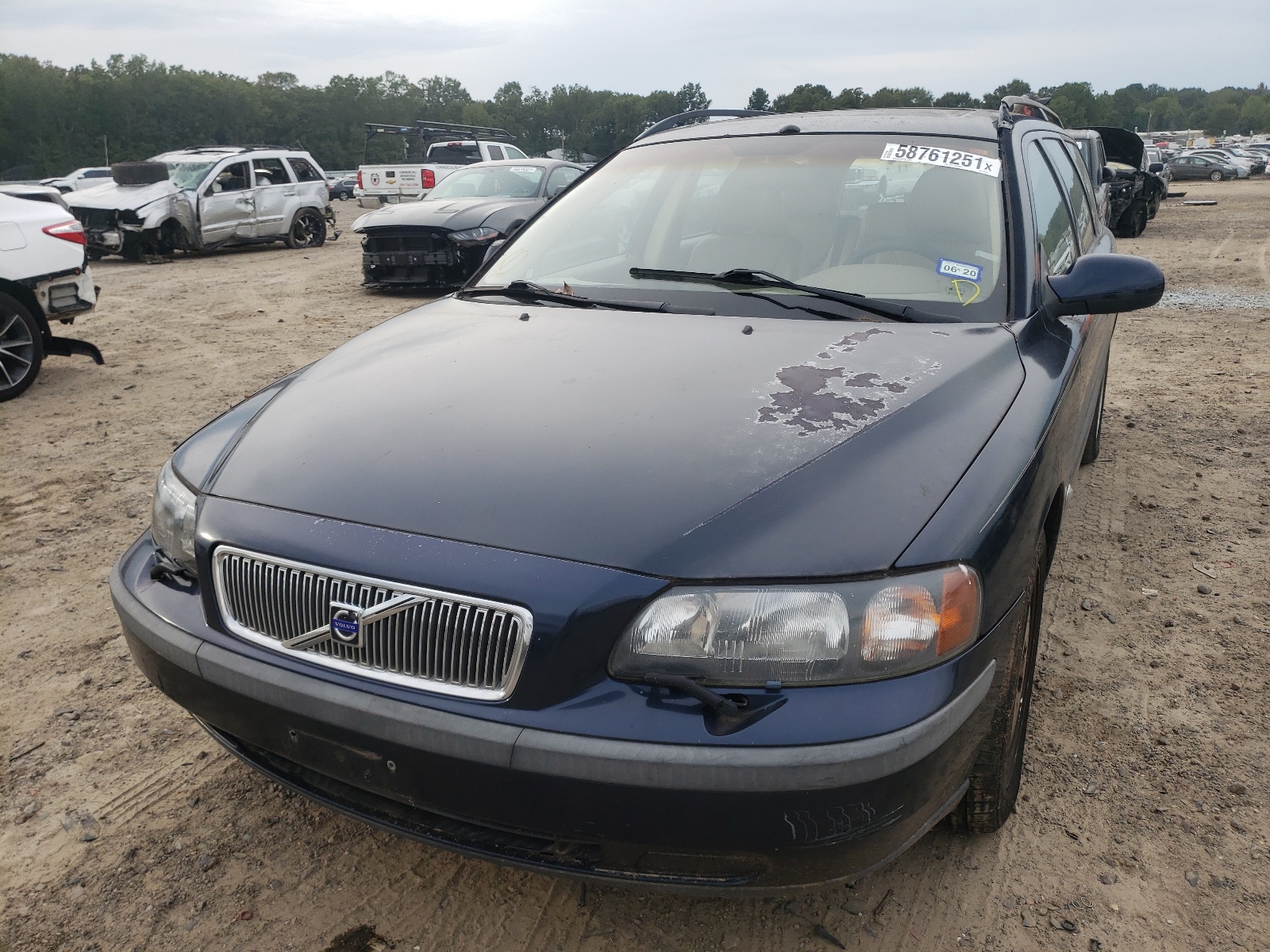 Photo 9 from auction – 2001 VOLVO V70 2.4T with VIN YV1SW58DX11025182