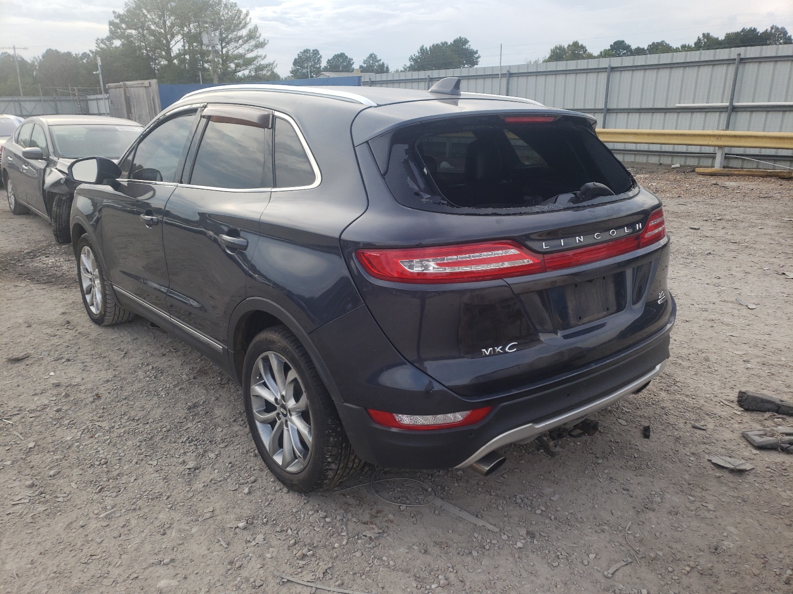 Photo 3 from auction – 2015 LINCOLN MKC with VIN 5LMCJ1A94FUJ05213