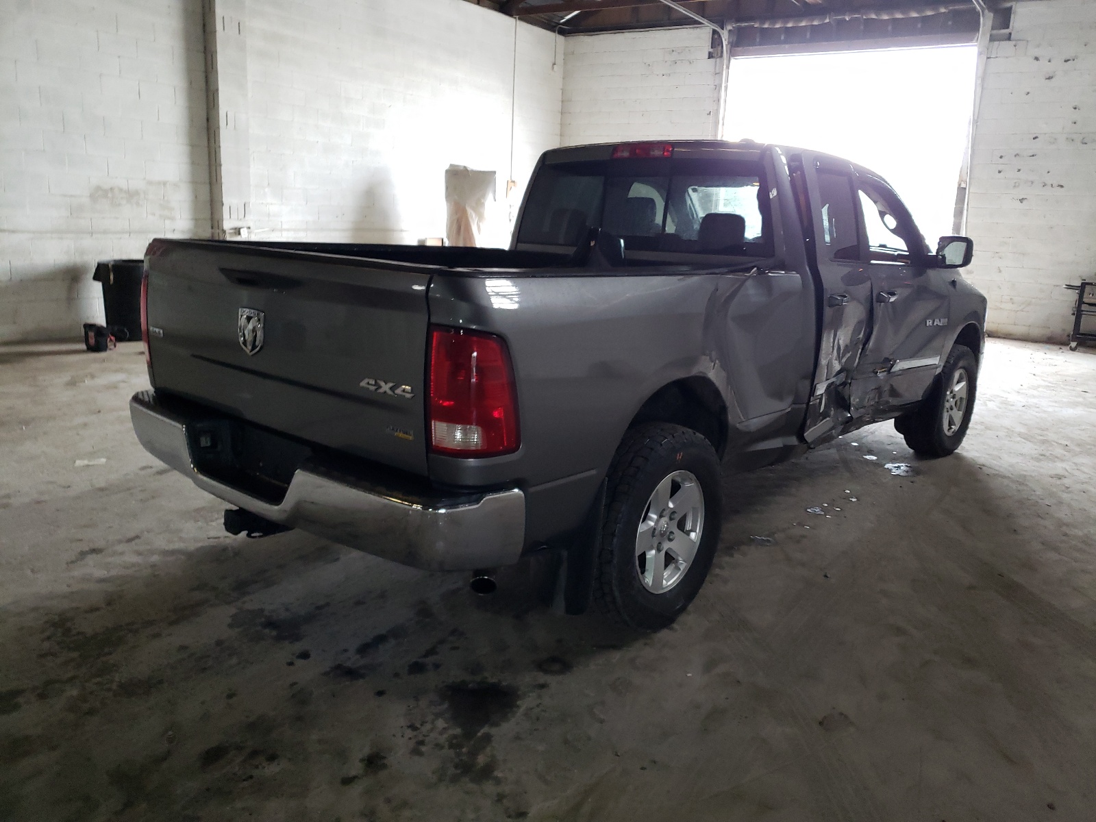 Zdjęcie 4 z aukcji – 2009 DODGE RAM 1500 z VIN 1D3HV18P69S769249
