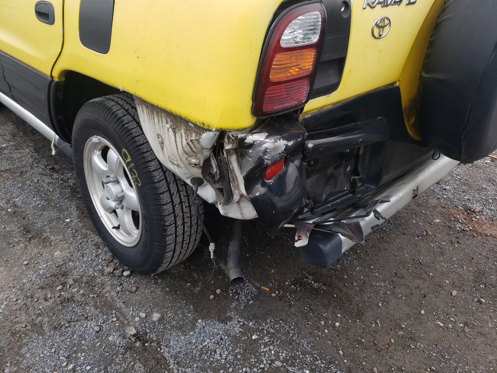 Photo 9 from auction – 1998 TOYOTA RAV4 with VIN JT3GP10V7W0031352