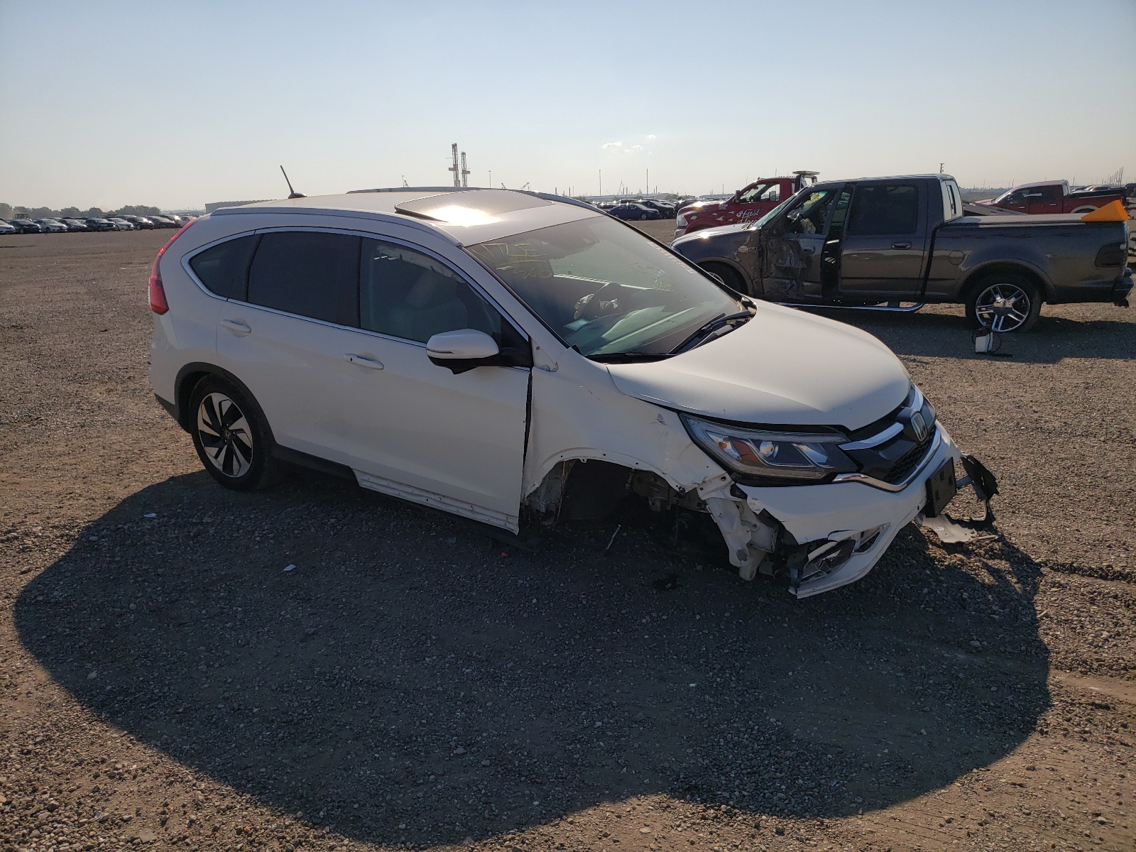 HONDA CR-V TOURI 2016 with VIN 5J6RM4H95GL127156 - Photo from auction